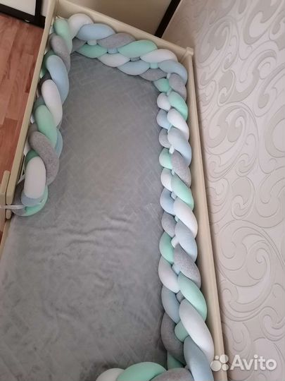 Детская кровать с матрасом