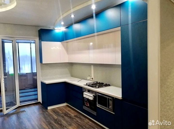 Угловая кухня с мдф фасадами