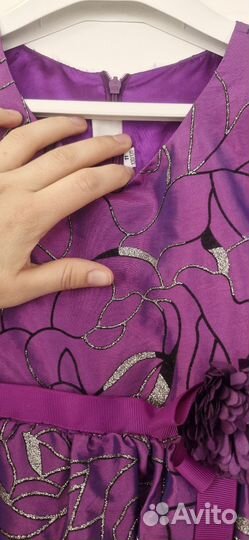 Платье празничное 128