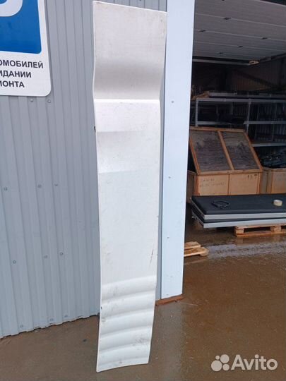 Спойлер кабины правый Man Tgx