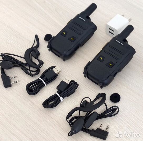 Рация с гарнитурой и наушником, радиостанция