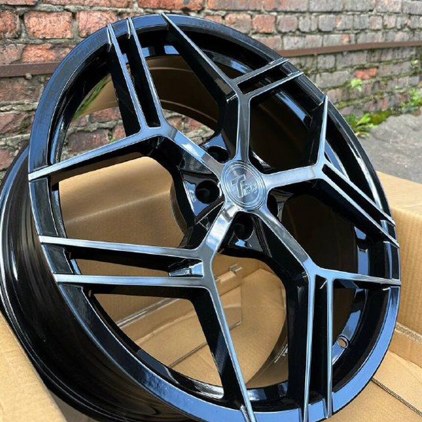 Литые диски Powcan 9×R20 5×112
