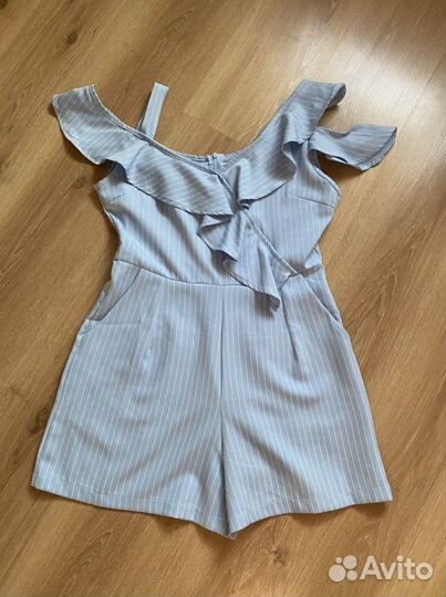 Комбинезон с шортиками женский