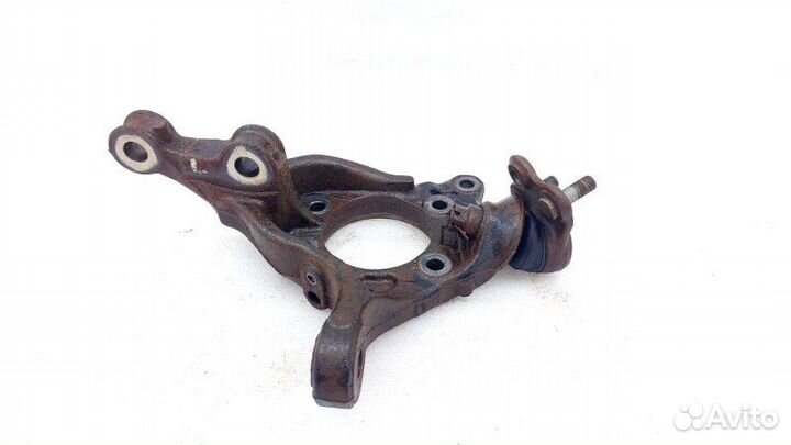 Кулак поворотный передний левый Toyota Rav4 XA50