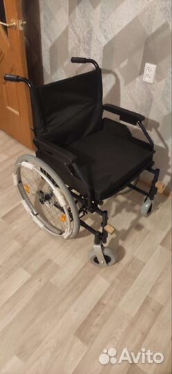 Инвалидная коляска новая