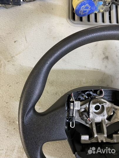 Руль Renault Fluence I (2009–2013)