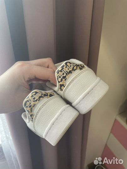 Adidas кроссовки