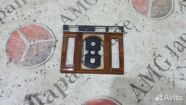 Центральная консоль на Mercedes-Benz W116