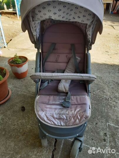 Прогулочная коляска