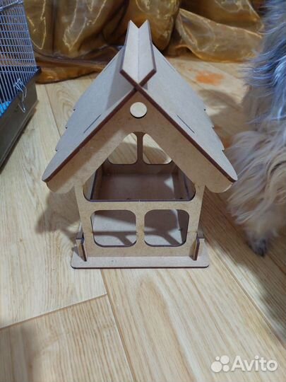 Продам клетку для попугая