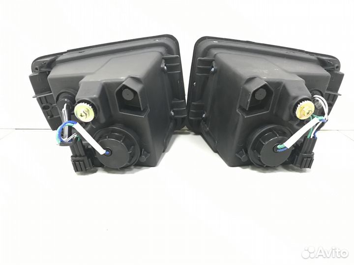 Туманка Infiniti QX56 JA60 2004-2008