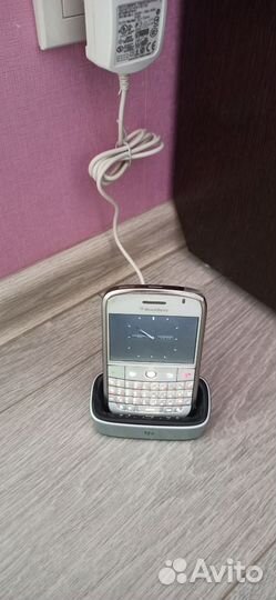 Телефон BlackBerry 9000