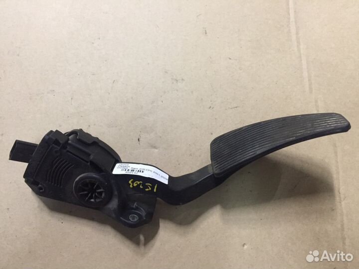 Dodge RAM педаль газа 2009-2018