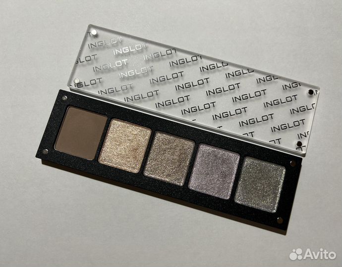 Самосборная палетка теней Inglot