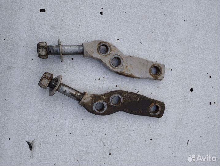 Кронштейн нижнего рычага Nissаn Рrimеra Ниcсaн P11