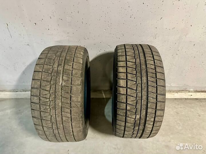 Bridgestone Blizzak VRX 275/35 R18