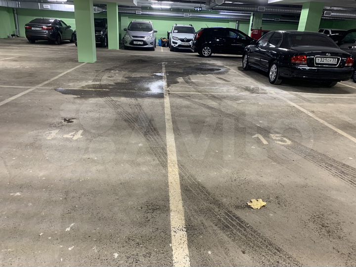 Машиноместо, 14 м²