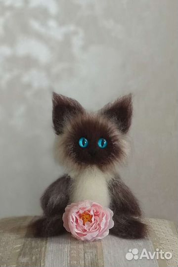 Вязаный котёнок