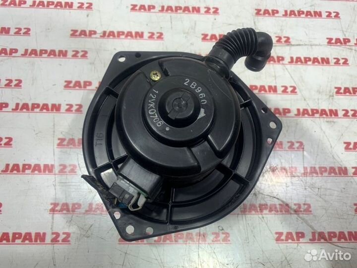 Мотор печки Mitsubishi Challenger K99 6G74 2000