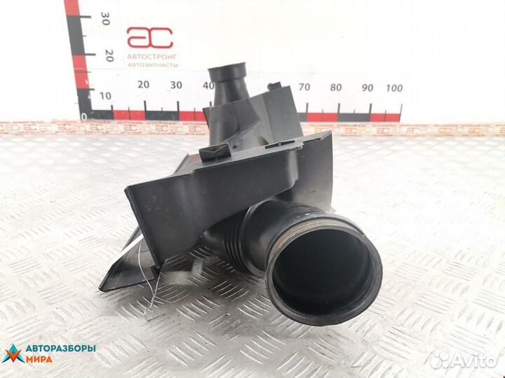 Диффузор вентилятора Land Rover Discovery 3 2005