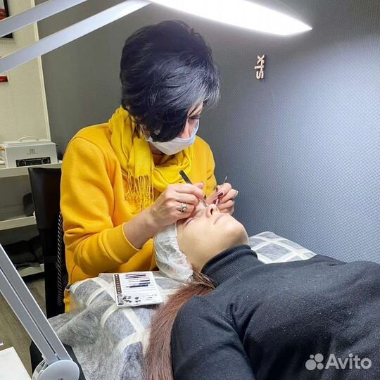 Наращивание ресниц на дому