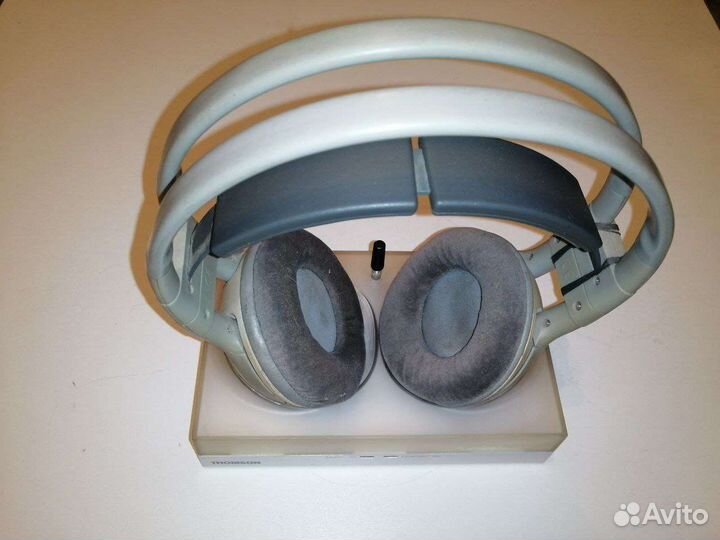 Беспроводные наушники Thomson WHP840 на запчасти