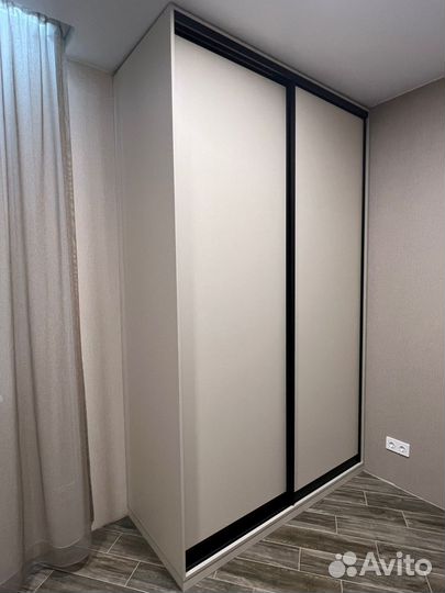 Шкаф купе встроенный