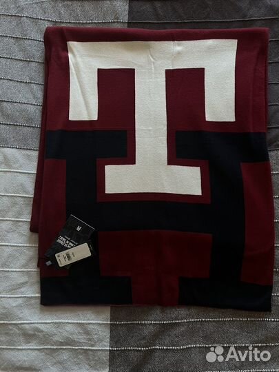 Шарф Tommy Hilfiger x Anthony Ramos