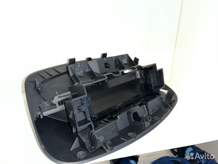 Накладка на дисплей информационный renault Fluence