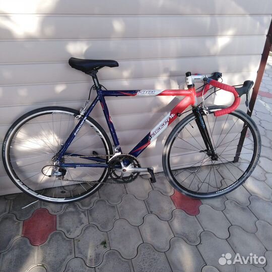 Велосипед шоссейный