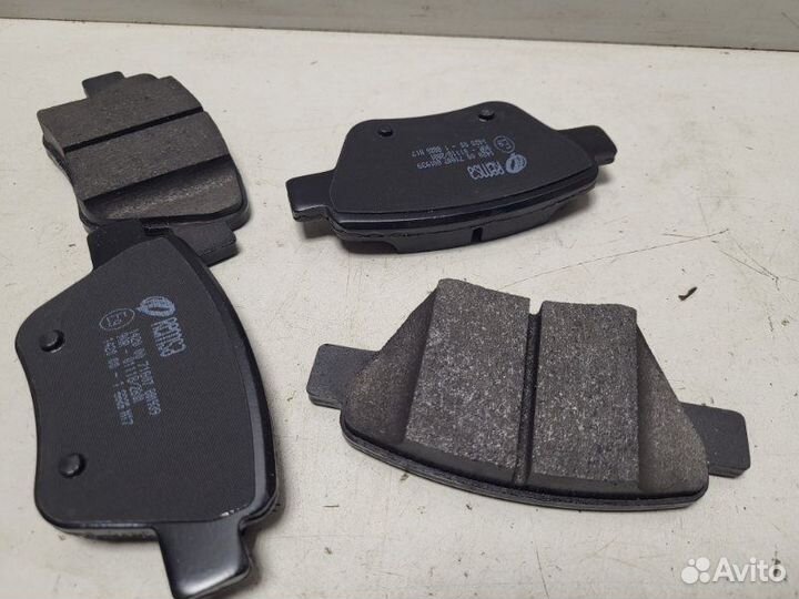 Колодки дисковые задние Volkswagen Golf Vi