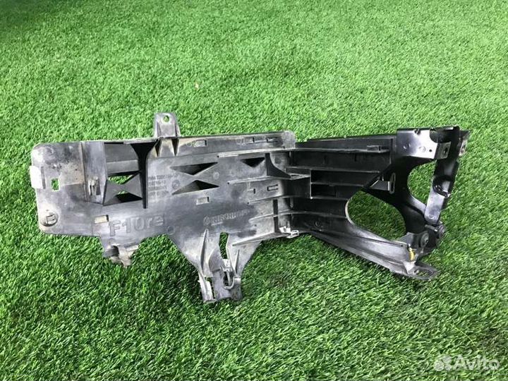 Кронштейн фары передний правый Bmw 5 F10 N52B25