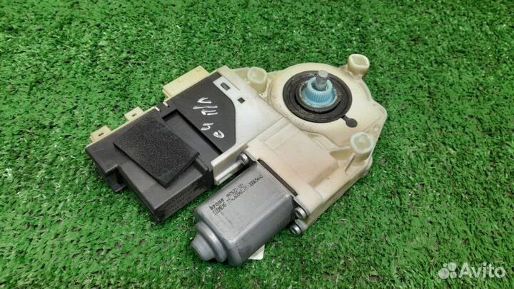 Моторчик стеклоподъемника передний левый Citroen