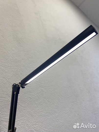 Лампа на струбцине