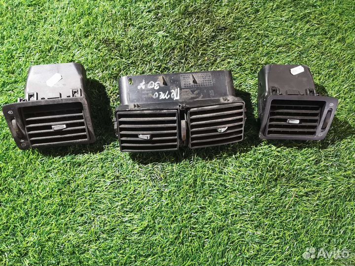 Пластик салона Peugeot 307 1.4 KFW