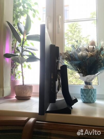 Монитор Samsung 23.6