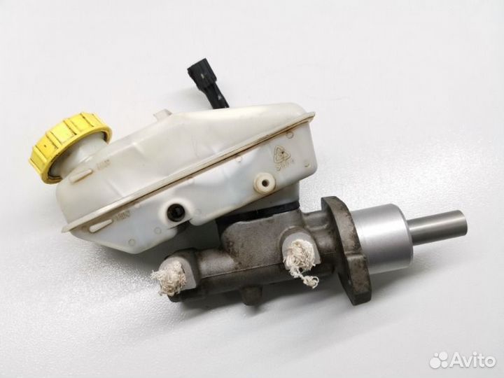Главный тормозной цилиндр Chevrolet Aveo T250 1.6