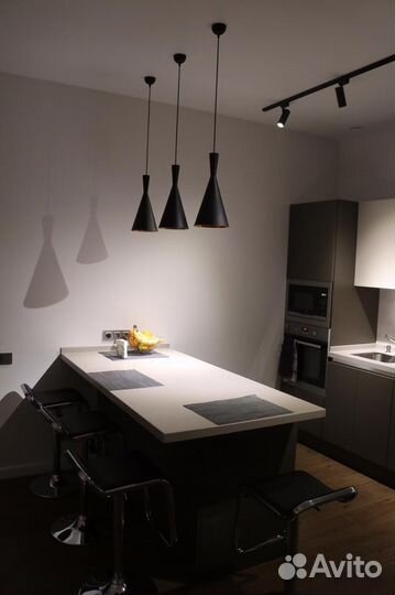 Кухня на заказ с доводчиками