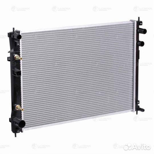 Радиатор охлаждения Subaru