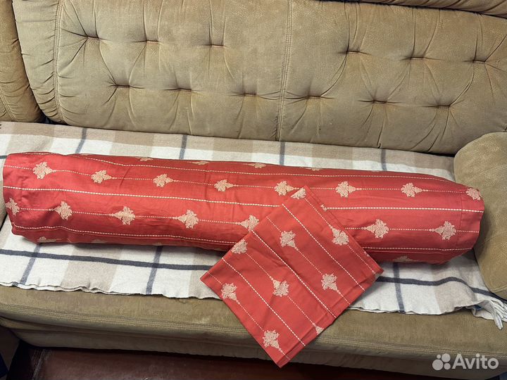 Подушка между ног