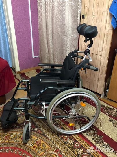 Инвалидная коляска