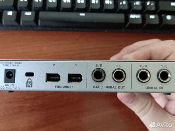 Звуковая карта behringer fca