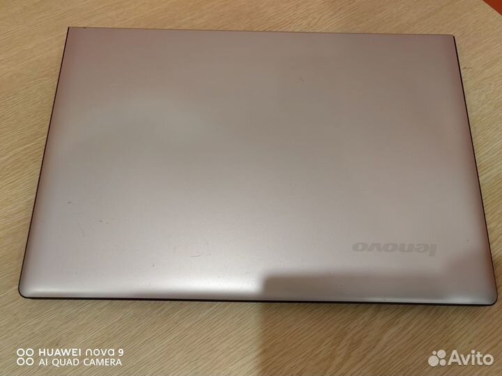 Бюджетный ноутбук для игр Lenovo 300