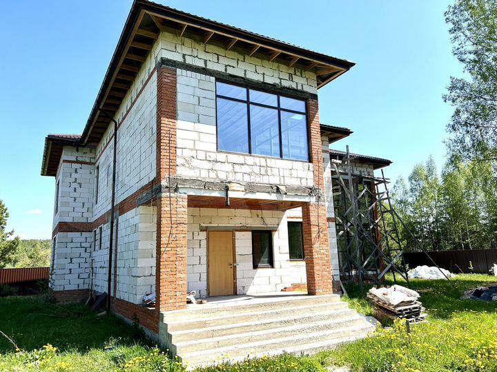 Коттедж 290,8 м² на участке 25 сот.