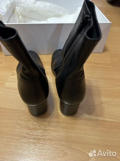 Ботильоны by far