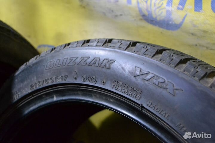 Bridgestone Blizzak VRX 215/50 R17