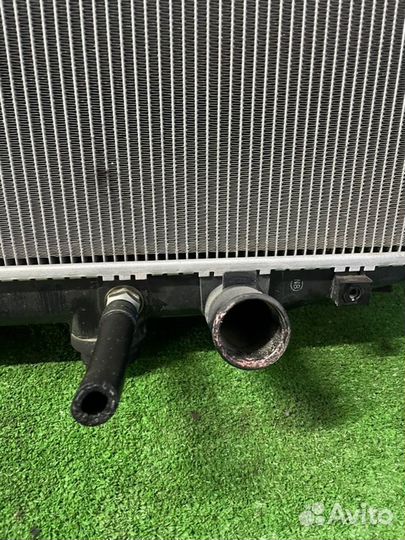 Радиатор охлаждения двигателя Toyota Aristo S160