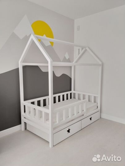 Кровать домик детская №2