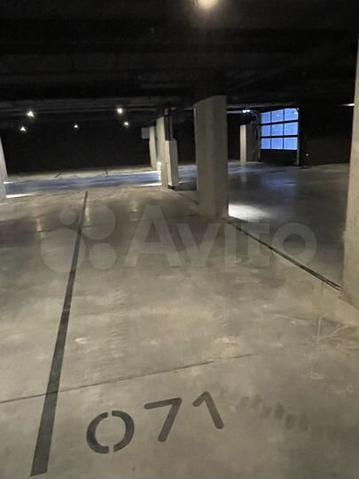 Машиноместо, 14 м²