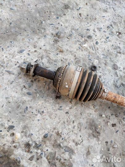 Привод Митсубиси Динго правый